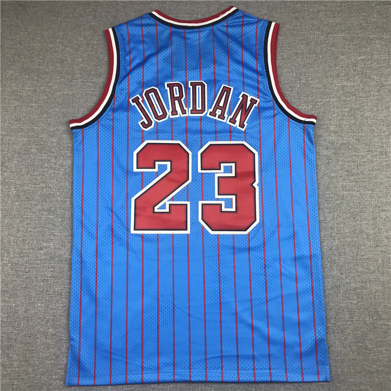 Chicago Bulls Michael Jordan #23 1995-96 Throwback �C Embroidered