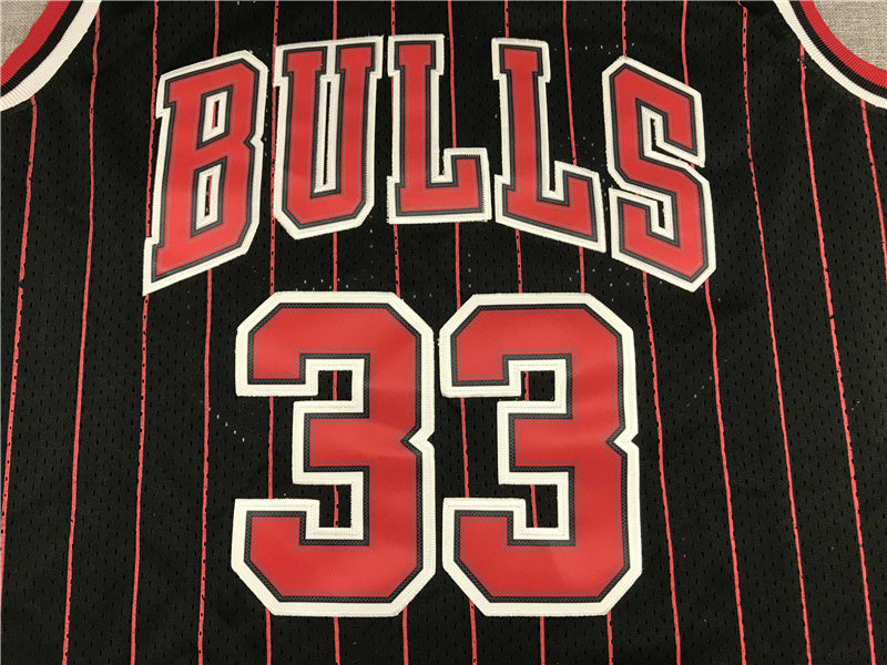 Chicago Bulls Scottie Pippen #33 1995-96 Throwback ― Embroidered