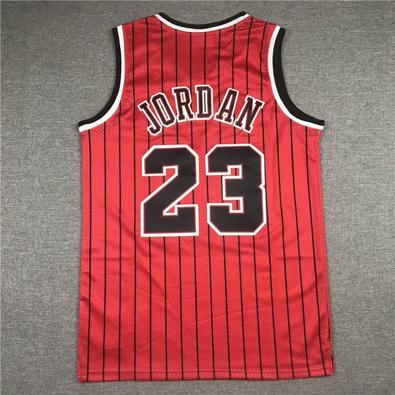 Chicago Bulls Michael Jordan #23 1995-96 Throwback �C Embroidered