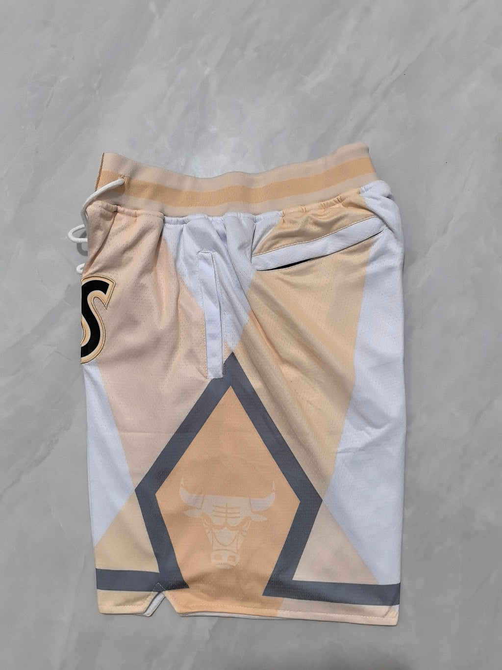 Chicago Bulls 2025 City Edition Off-White Pocket Shorts