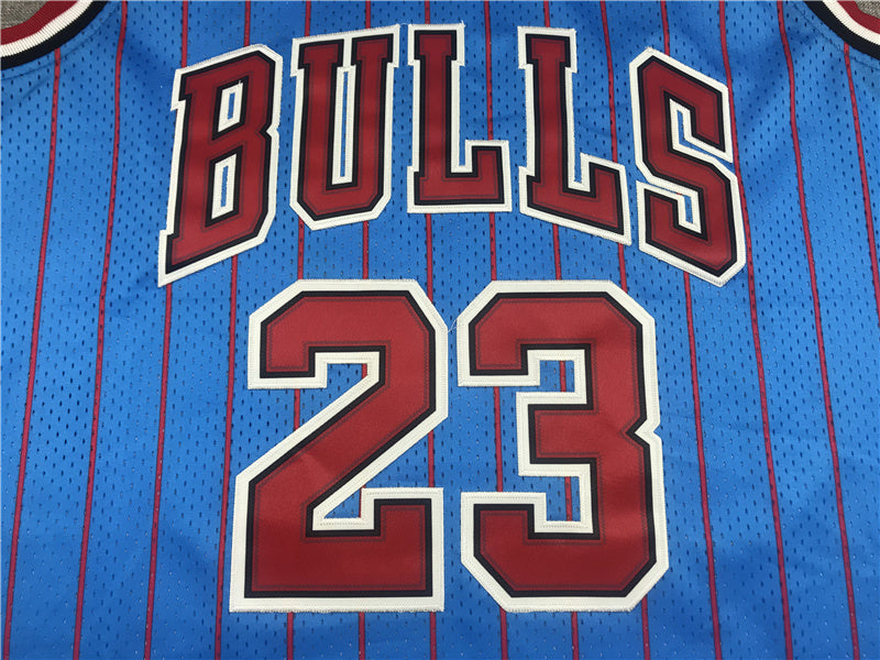 Chicago Bulls Michael Jordan #23 1995-96 Throwback �C Embroidered