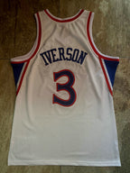 Allen Iverson Philadelphia 76ers 3 White MN