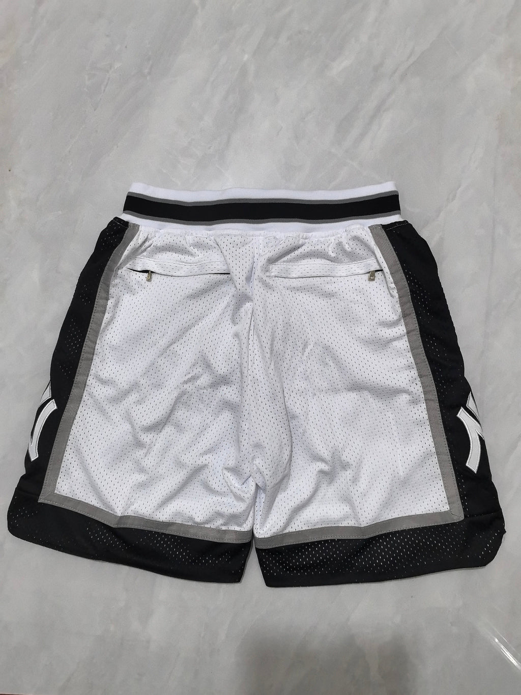 New York Yankees White Pocket Shorts