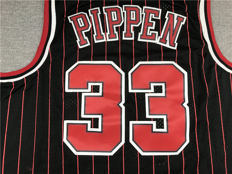 Chicago Bulls Scottie Pippen #33 1995-96 Throwback ― Embroidered