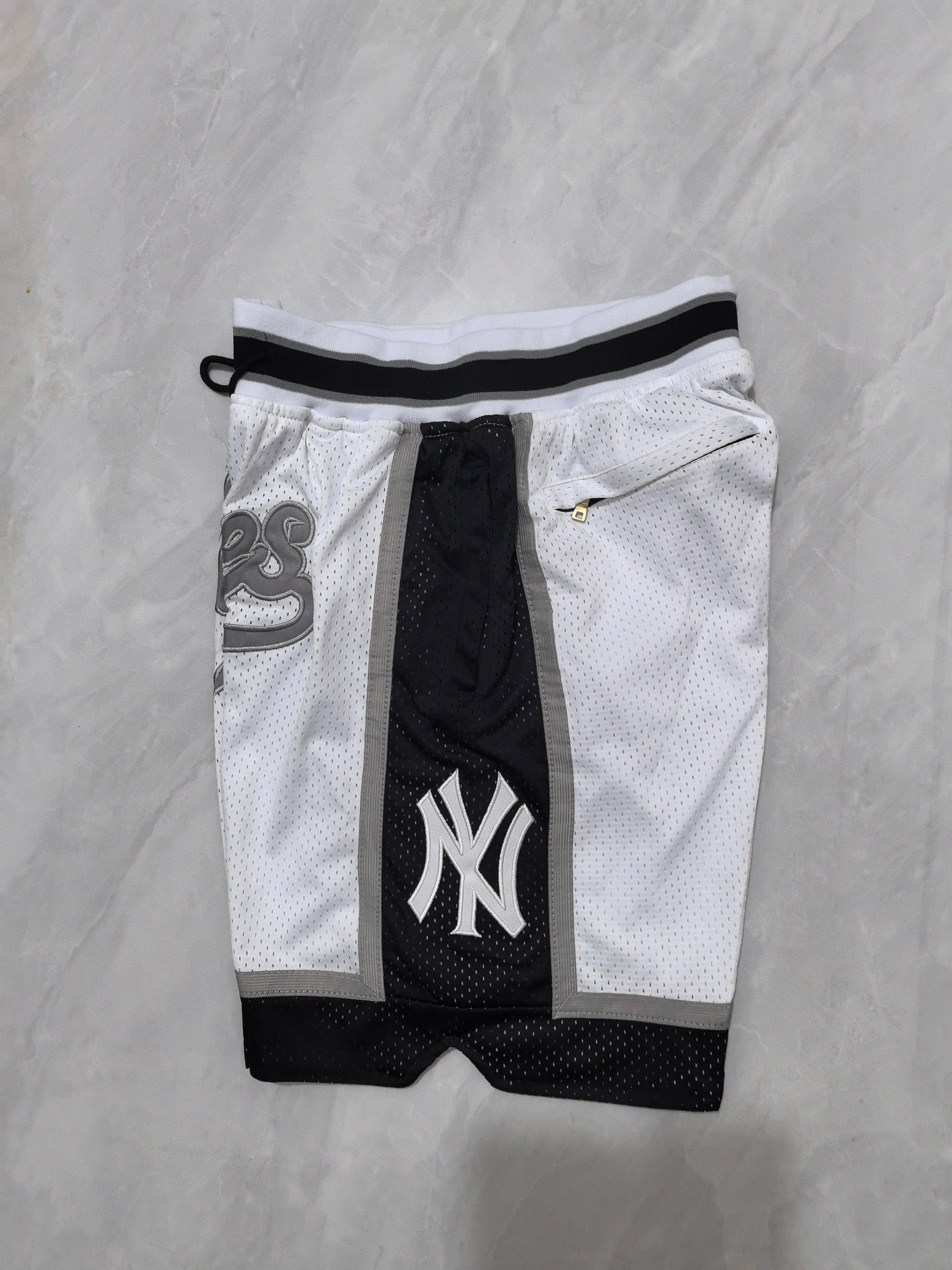 New York Yankees White Pocket Shorts